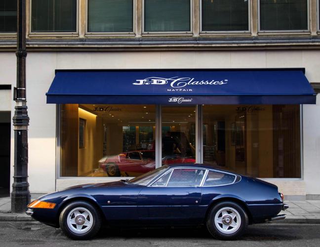 Classic Folding-Arm Awning for JD Classic Mayfair